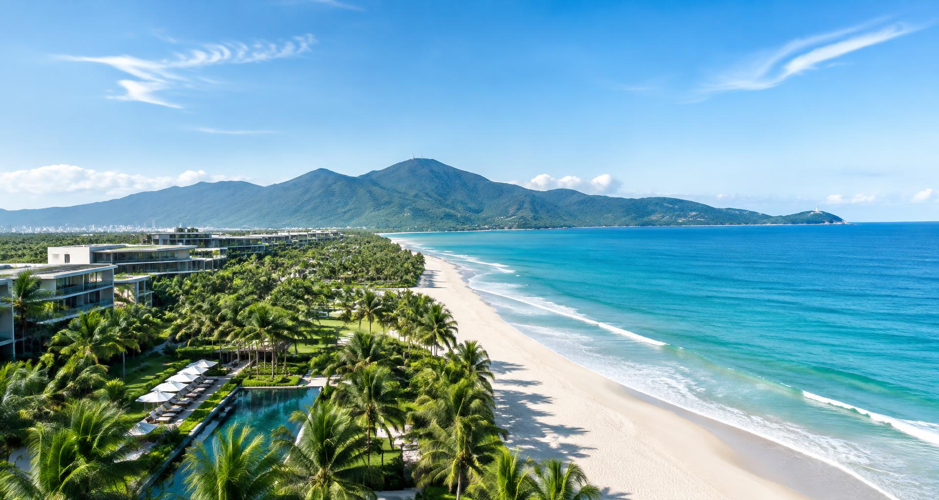 The long beach and coastline of Da Nang